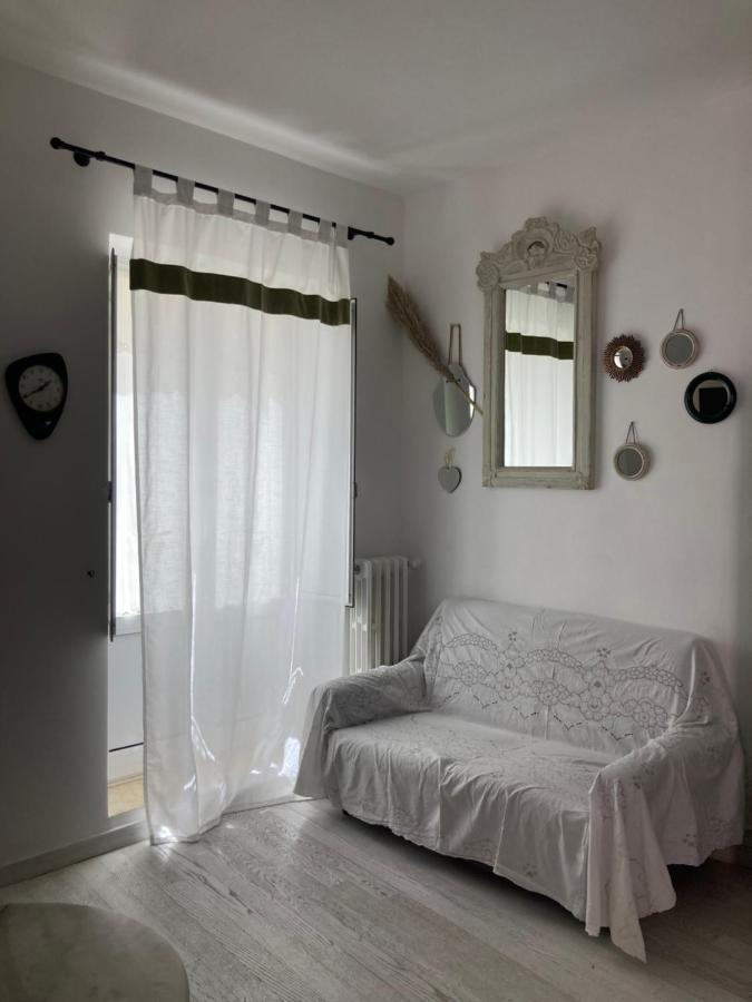 La Casa Di Noah Villa Venosa Bagian luar foto